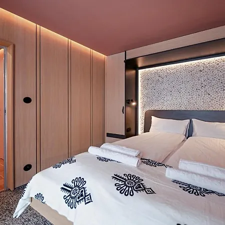 Sun & Snow F Z Sauna Apartment